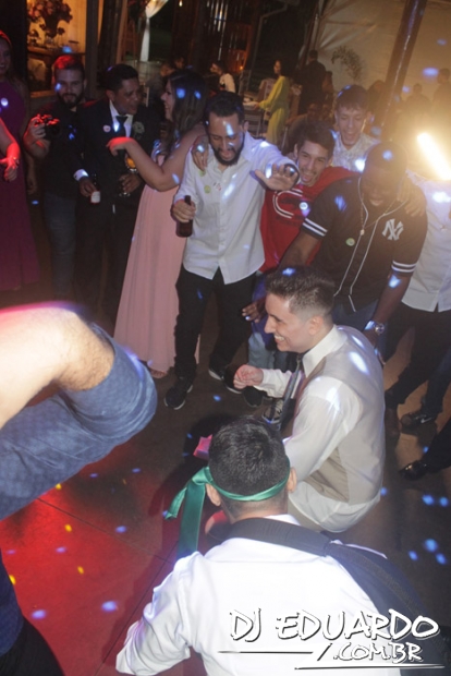 Você também pode ver as fotos usando as setas do seu teclado! Experimente!