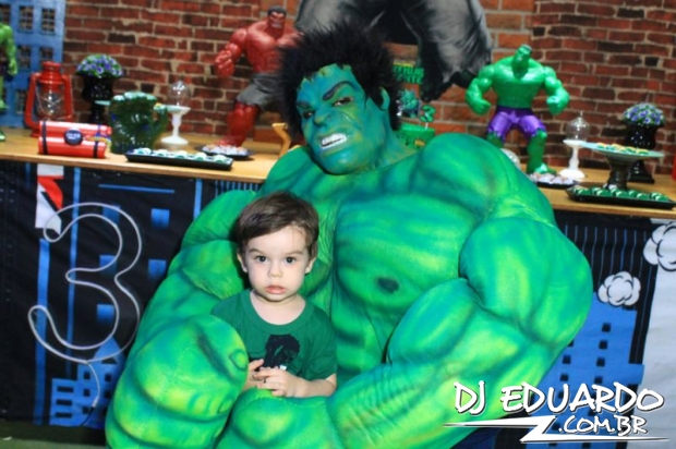 Você também pode ver as fotos usando as setas do seu teclado! Experimente!