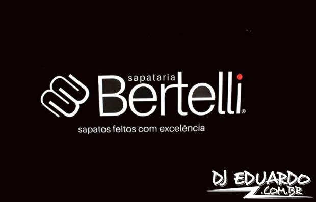 Você também pode ver as fotos usando as setas do seu teclado! Experimente!