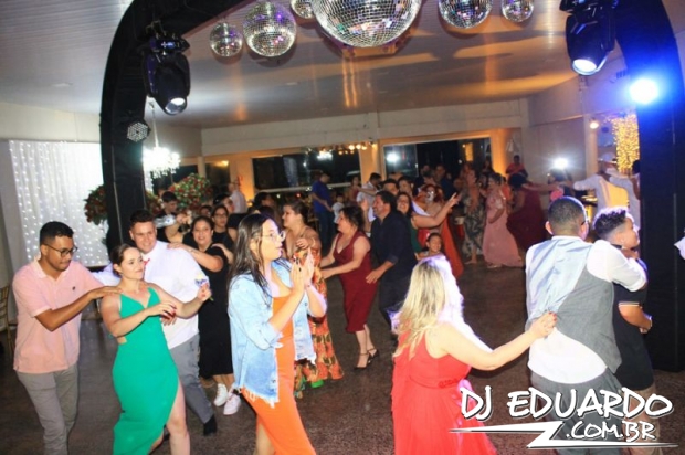 Você também pode ver as fotos usando as setas do seu teclado! Experimente!