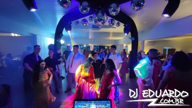 Você também pode ver as fotos usando as setas do seu teclado! Experimente!