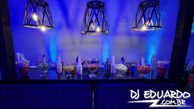 Você também pode ver as fotos usando as setas do seu teclado! Experimente!