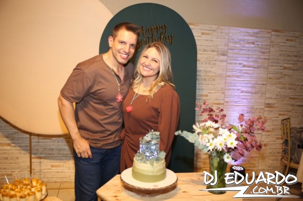 Você também pode ver as fotos usando as setas do seu teclado! Experimente!