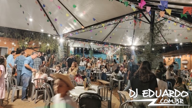 Você também pode ver as fotos usando as setas do seu teclado! Experimente!