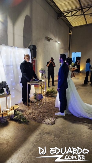 Você também pode ver as fotos usando as setas do seu teclado! Experimente!