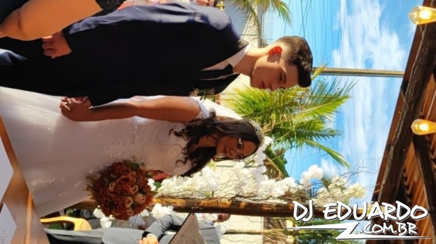 Você também pode ver as fotos usando as setas do seu teclado! Experimente!