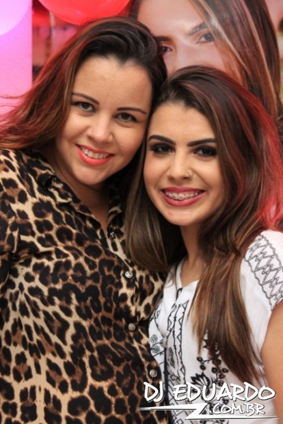 Você também pode ver as fotos usando as setas do seu teclado! Experimente!