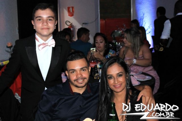 Você também pode ver as fotos usando as setas do seu teclado! Experimente!