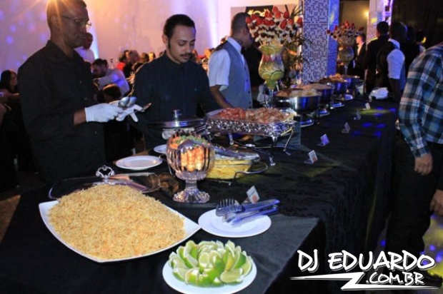 Você também pode ver as fotos usando as setas do seu teclado! Experimente!