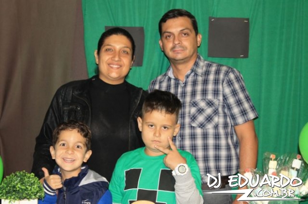 Você também pode ver as fotos usando as setas do seu teclado! Experimente!