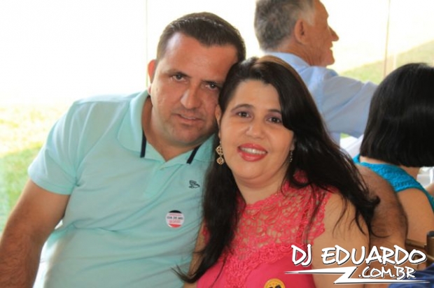 Você também pode ver as fotos usando as setas do seu teclado! Experimente!