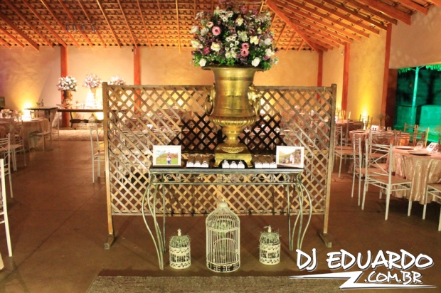 Você também pode ver as fotos usando as setas do seu teclado! Experimente!