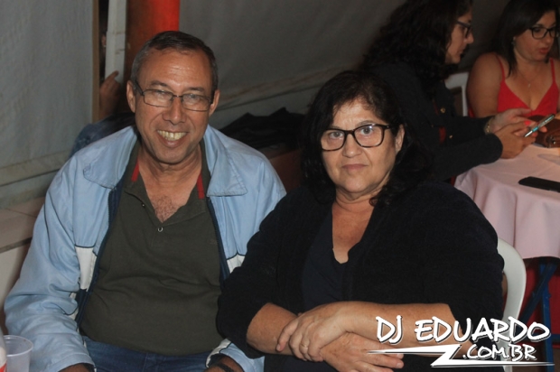 Você também pode ver as fotos usando as setas do seu teclado! Experimente!