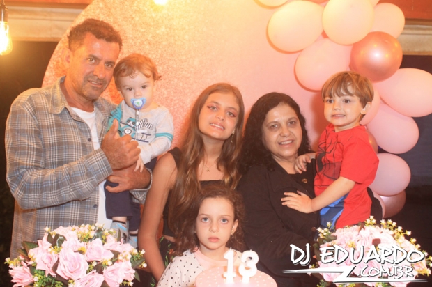 Você também pode ver as fotos usando as setas do seu teclado! Experimente!