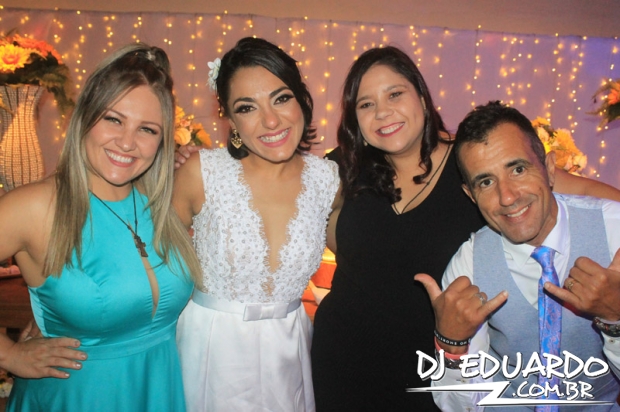 Você também pode ver as fotos usando as setas do seu teclado! Experimente!