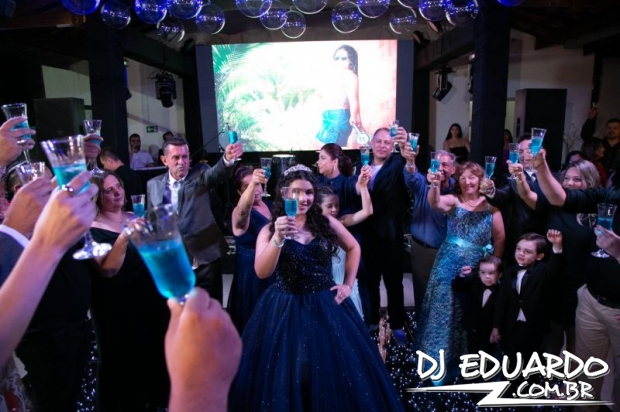 Você também pode ver as fotos usando as setas do seu teclado! Experimente!