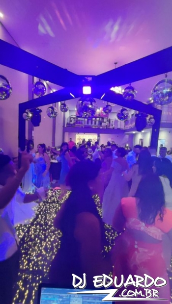 Você também pode ver as fotos usando as setas do seu teclado! Experimente!