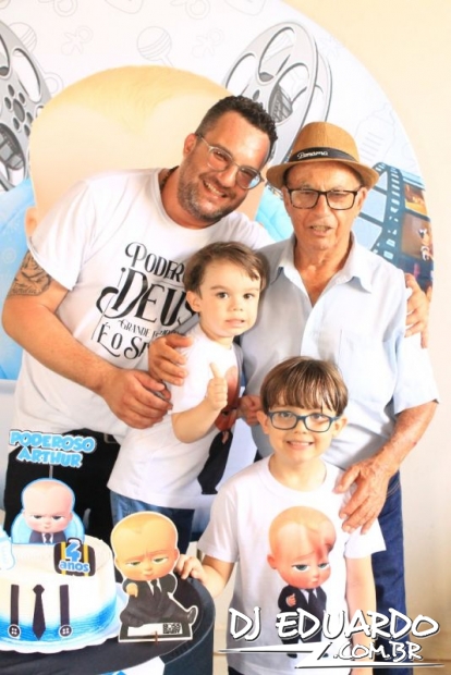 Você também pode ver as fotos usando as setas do seu teclado! Experimente!