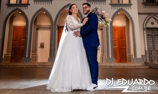 Você também pode ver as fotos usando as setas do seu teclado! Experimente!